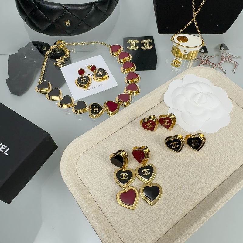 Chanel Suits 03yxs25